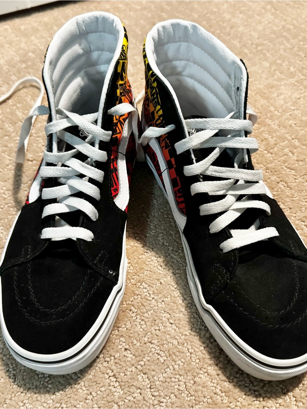Vans Sk8-Hi High-Top Sneaker, Black with Multi-color Flame logo - Men’s 6.5 - Picture 6 of 10